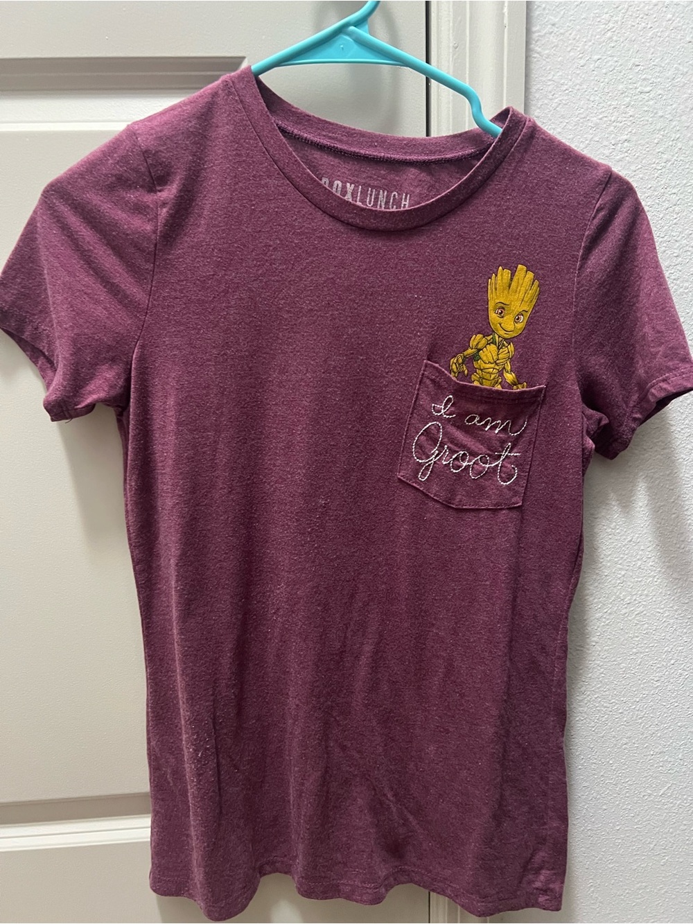 Box lunch Marvel Baby Groot Pocket Tee - Berry